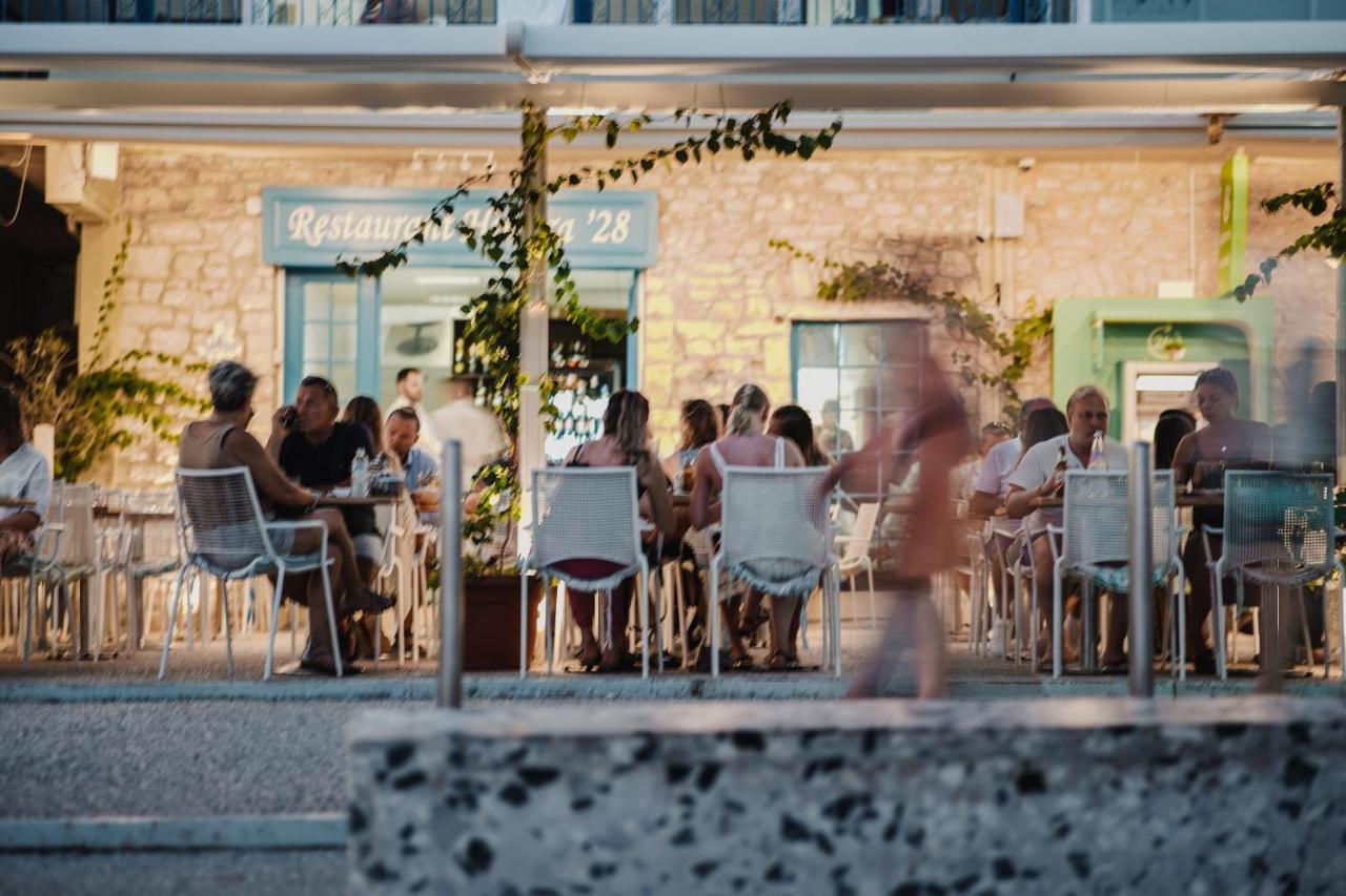 Himara 28 Hotel 외부 사진