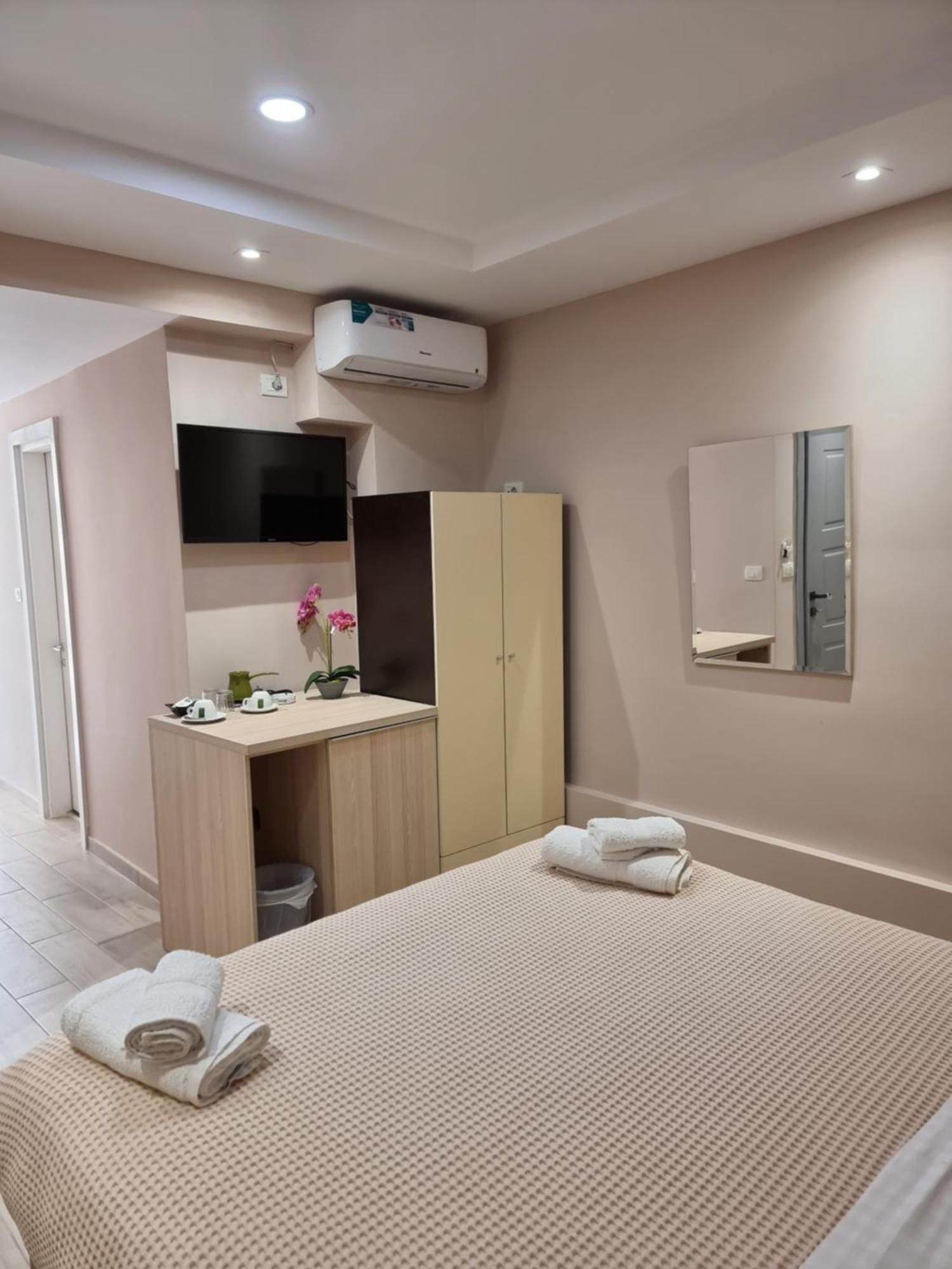 Himara 28 Hotel 객실 사진